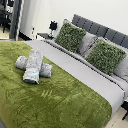 Urban 2 Bed Oasis Croydon, Sleeps 6 Apartment South Norwood Exterior photo