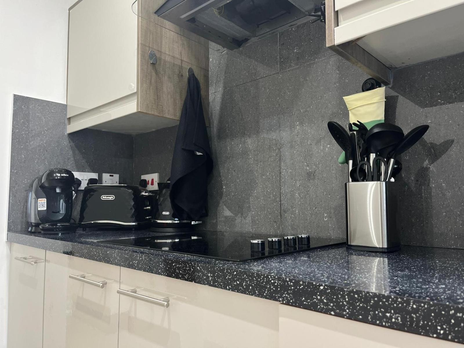 Apartment Urban 2 Bed Oasis Croydon, Sleeps 6 South Norwood